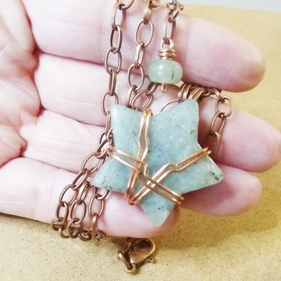 Chunky Green Labradorite Star! Unique Statement Necklace - Reiki + Meditations - Picture 2 of 15